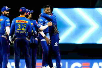 Hardik Runs Out Warner