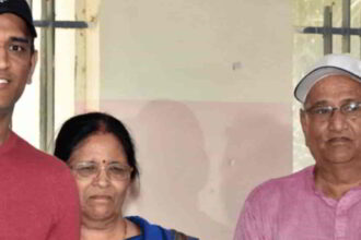 Dhoni's parents