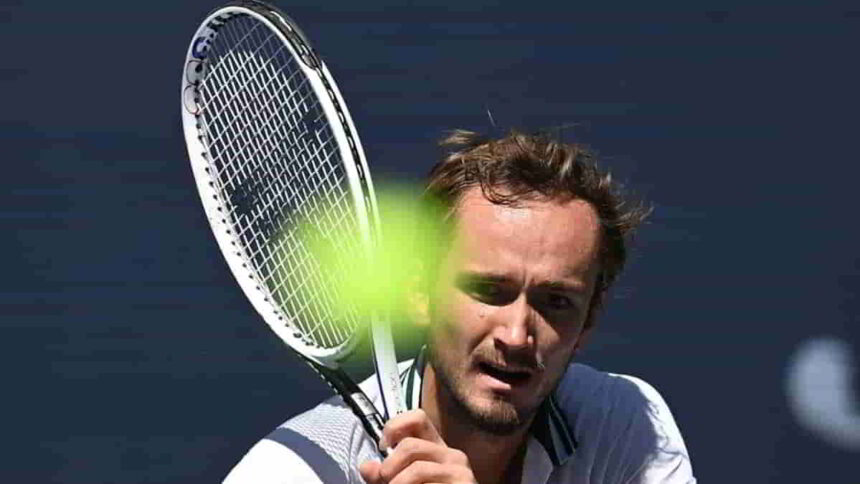 Daniil Medvedev reaches his 3rd Straight SF at US Open