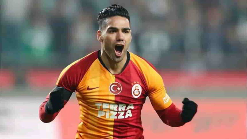 Radamel Falcao joins Rayo Vallecano