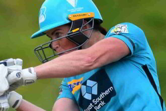 Brisbane Heat beat Sydney Sixers by 8 Wickets in 2021 WBBL