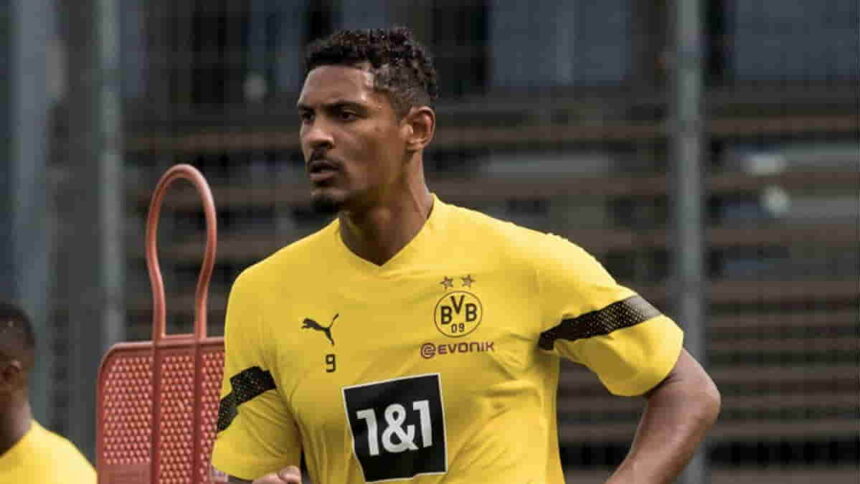 Sebastien Haller with Borussia Dortmund
