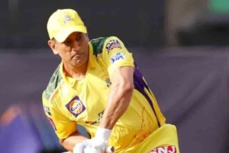 IPL 2023: Dhoni shows his "Multiverse" as he rolls his arm during CSK's training session