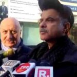 Actors Anil Kapoor and Anupam Kher came to meet Rishabh Pant.