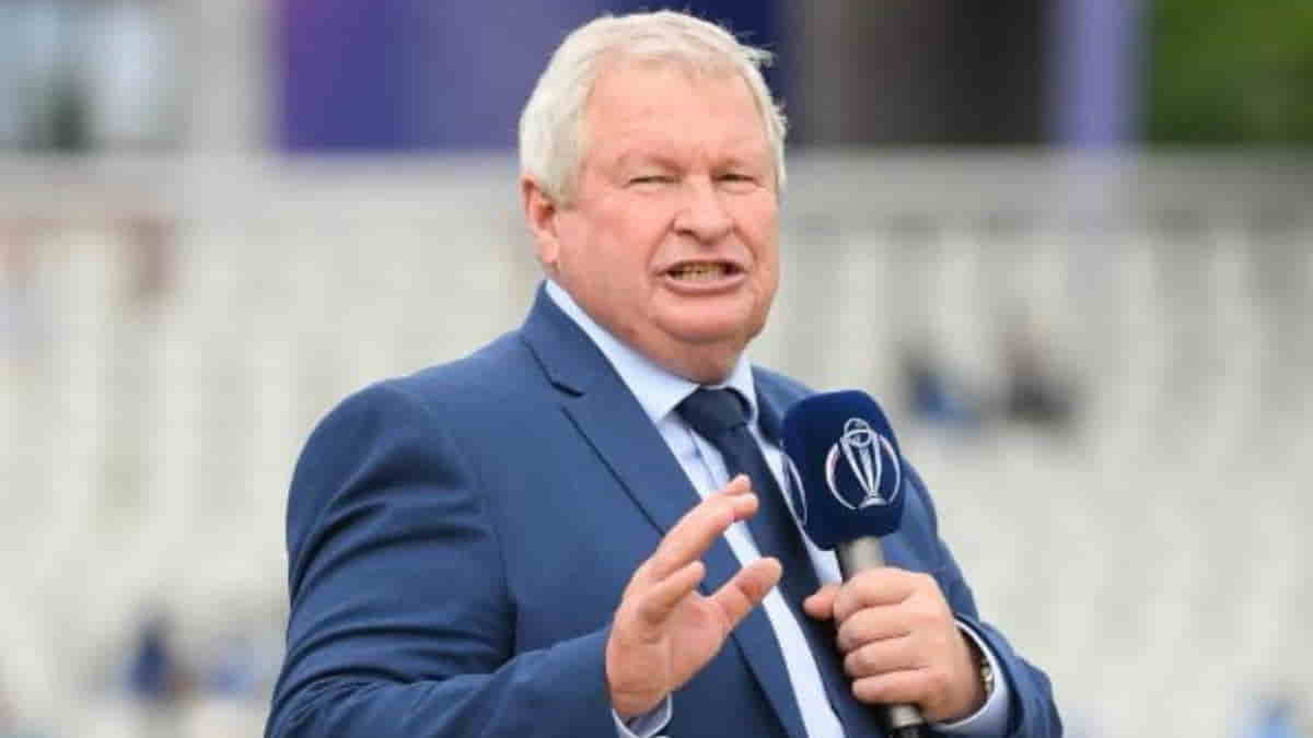 Former New Zealand wicketkeeperbatter Ian Smith Sports Digest