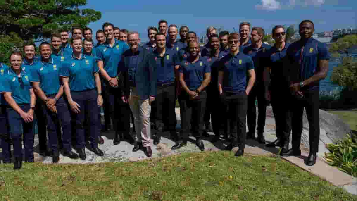 Australian and South African Men's cricket teams Sports Digest