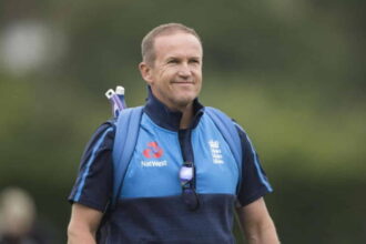 andy flower - odi cricket records