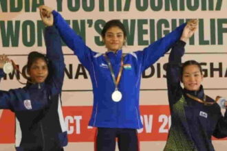 Akanksha Vyavahare creates Weightlifting National records in 40kg category at Khelo India tournament