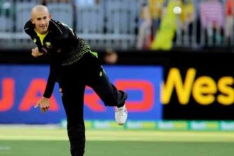 Ashton Agar to return home from Test tour of India to play domestic cricket; could return for ODI series Report.