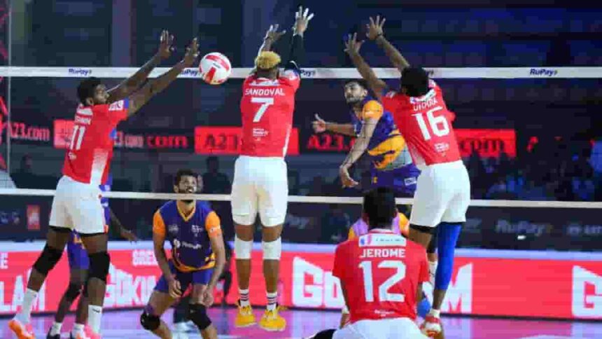 Calicut Heroes come back to pick stunning win over Mumbai Meteors.