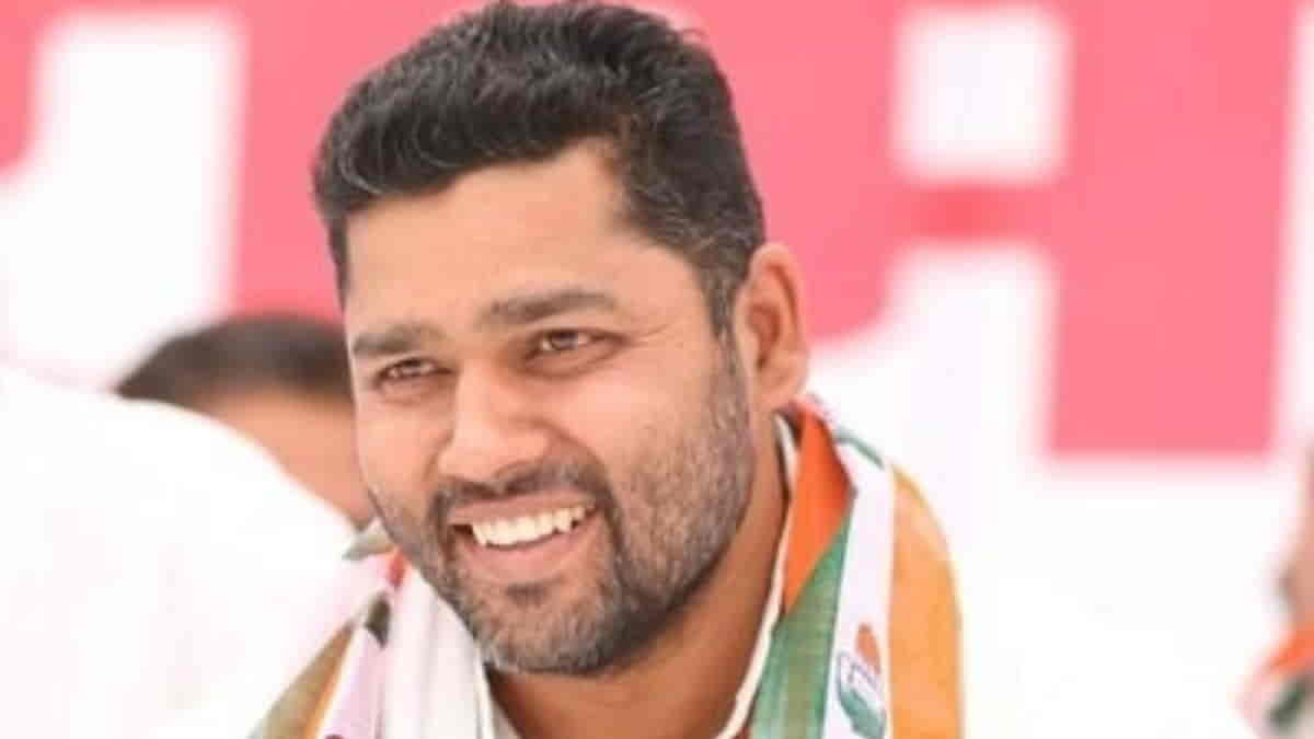 Rajasthan Minister of Youth and Sports Ashok Chandna. (Credit : @AshokChandnaINC/twitter)