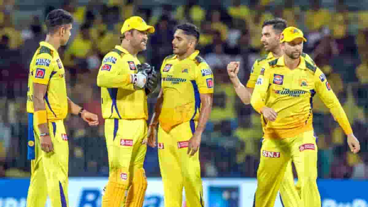 IPL 2023: Stop bowling no-balls and wides or play under new captain, Dhoni gives polite warning to CSK pacers