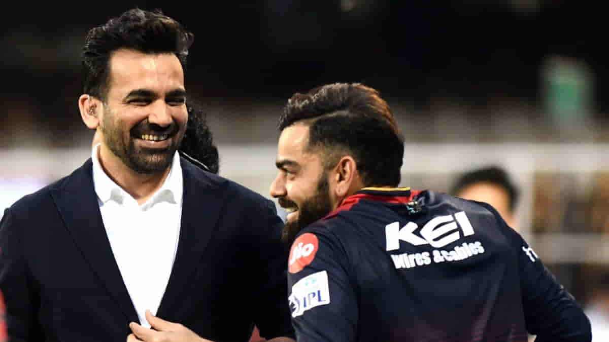 Virat Kohli with former cricketer Zaheer Khan