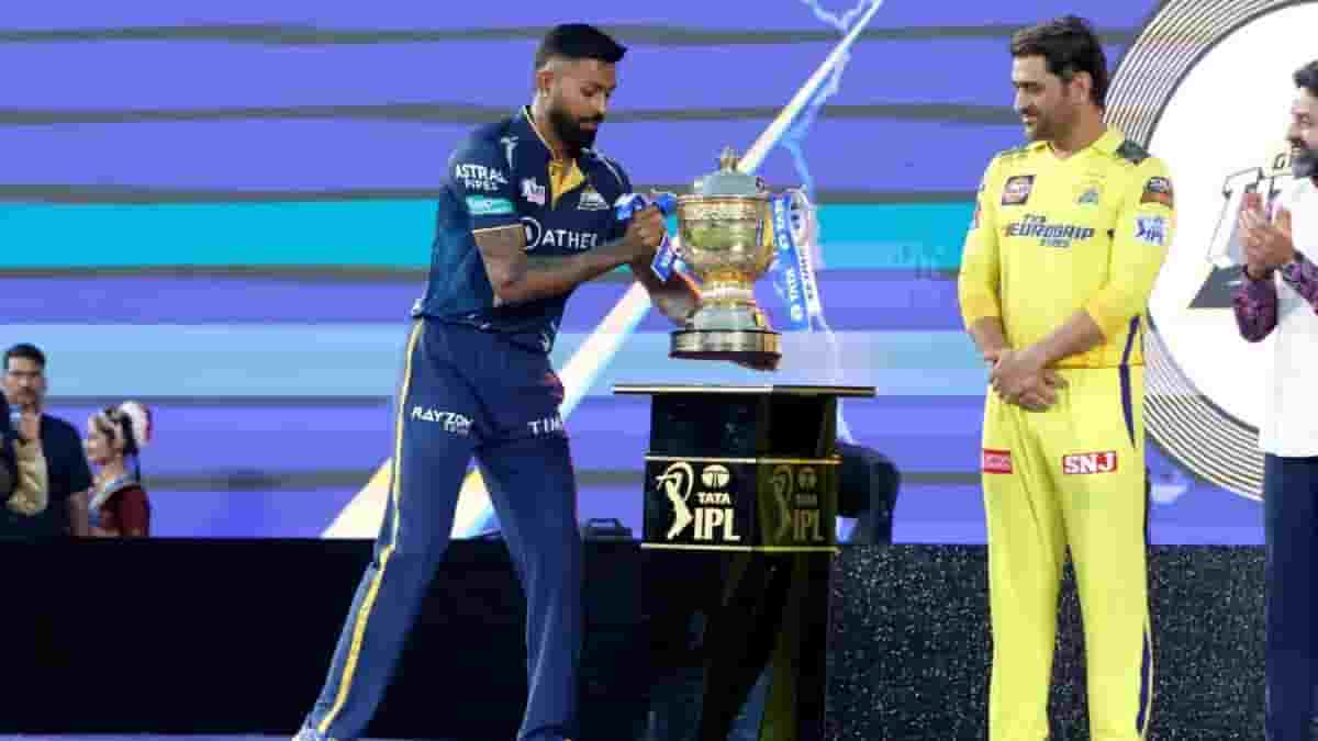 You need to be a proper devil to hate MS Dhoni, says Hardik Pandya