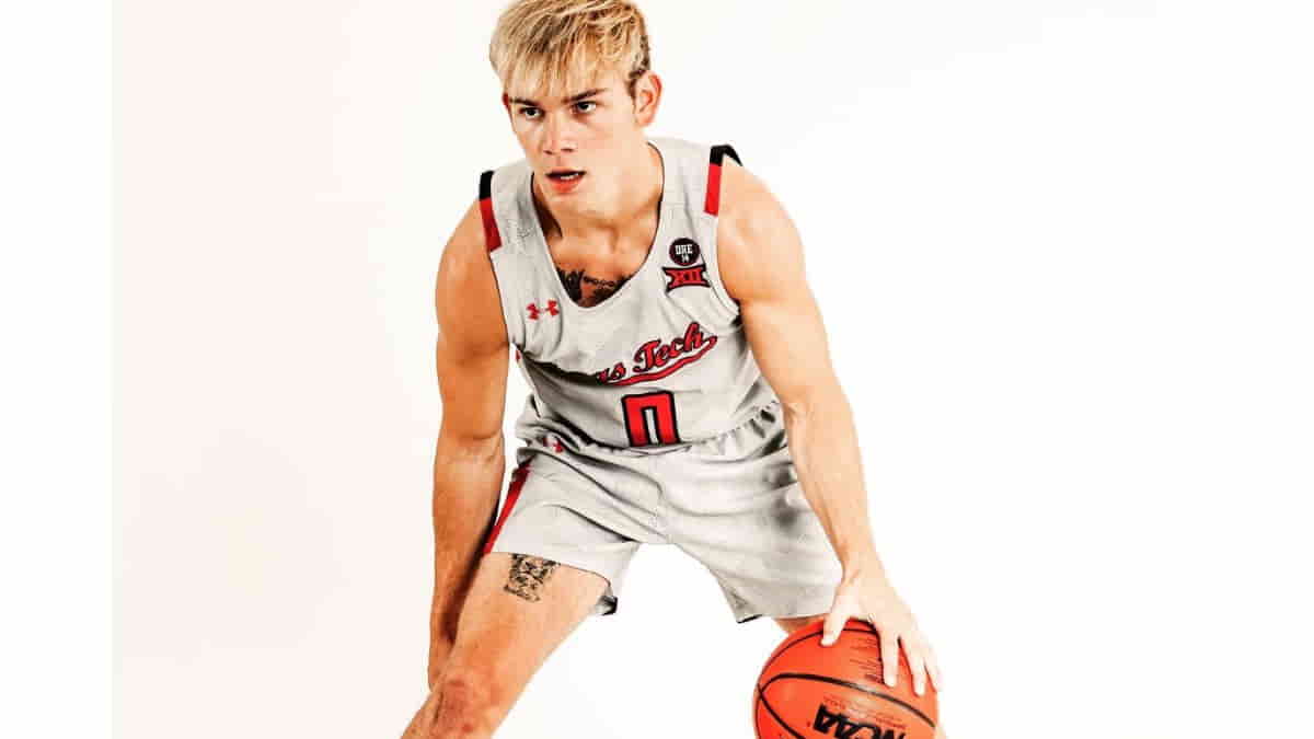 Mac McClung, the winner of the dunk contest, argues his case for joining the NBA