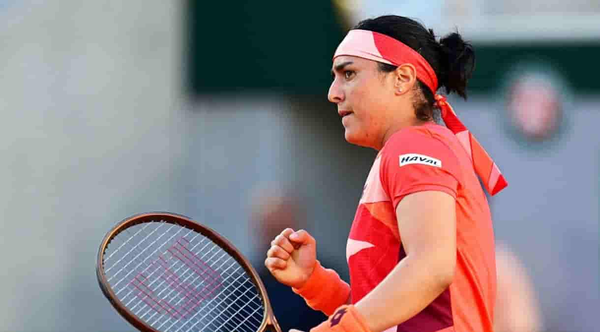 French Open Jabeur books Round of 16 spot with comeback win.