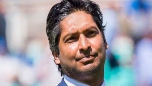 Fastest Left-Handers To Score 8000 Test Runs