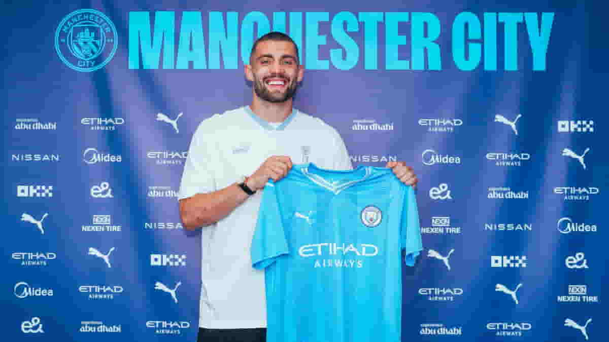 Manchester City sign midfielder Mateo Kovacic from Chelsea