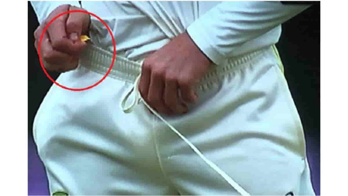 Australia Cheating Moments (Photo source: Youtube/Bytheway)