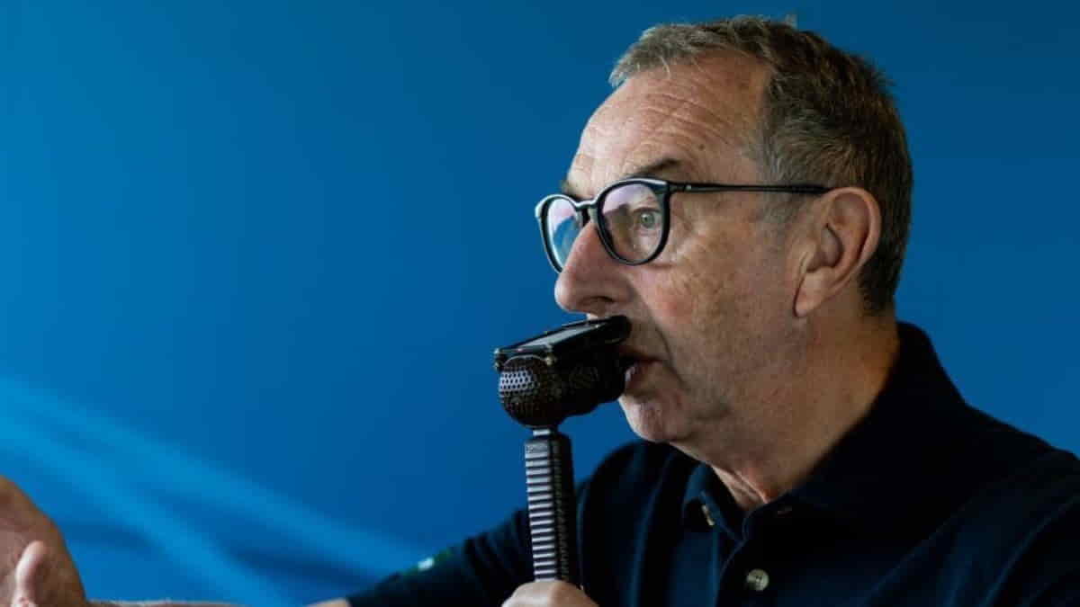 David Lloyd announces retirement from cricket commentary after 22 years