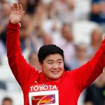 Gold medalist Gong Lijiao waves to the spectators during the awarding ceremony for women's shot put at the 2017 IAAF World Championships in London, Britain, on Aug. 10, 2017. (XinhuaWang LiliIANS)