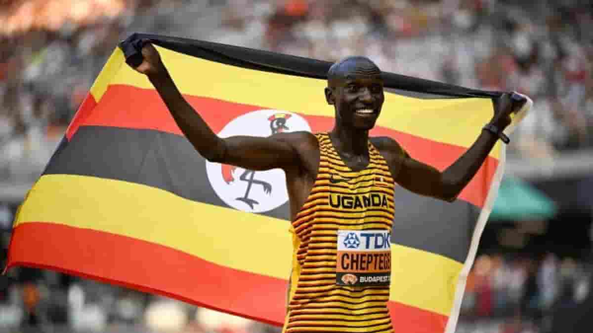 Uganda's Cheptegei wins 10,000m world title three times in a row (Photo Xinhua)