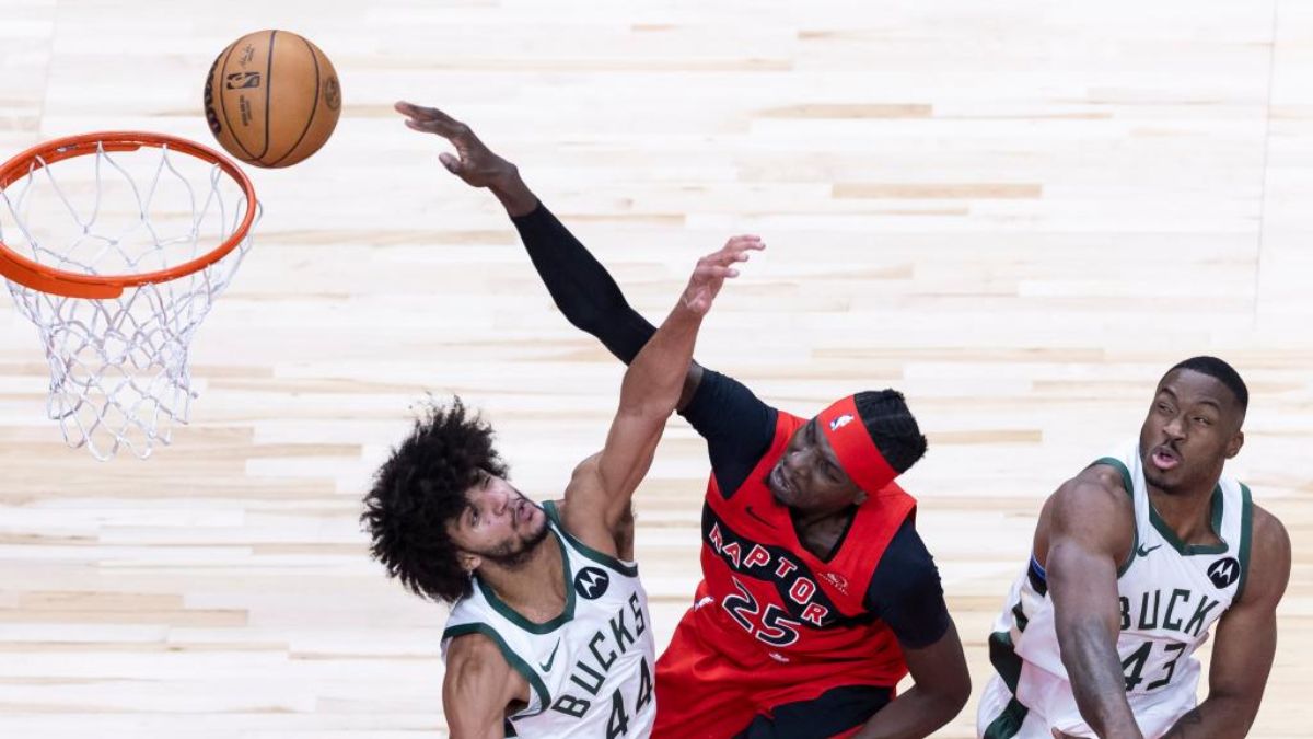 Toronto Raptors' dominant win ends 3-game losing streak against Bucks