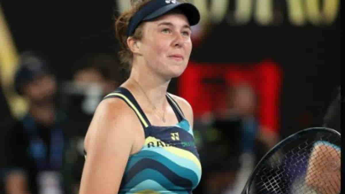 Noskova Graces Grand Slam Quarterfinals After Svitolina's Unfortunate Exit
