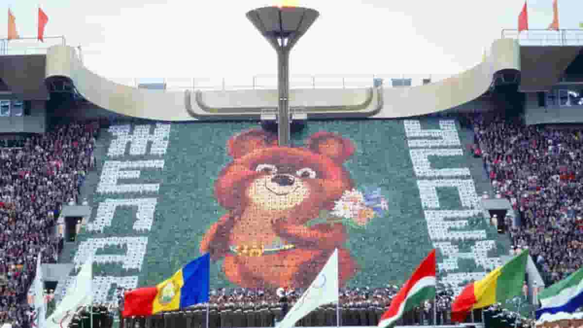 What are the ten most cheerful moments in history of hockey?