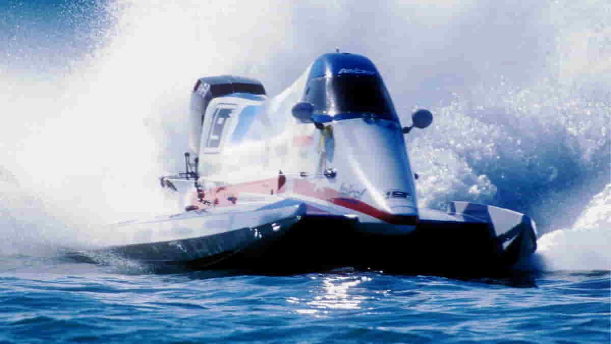 F1 Powerboat Racing (Photo Source: Wikimedia Commons)