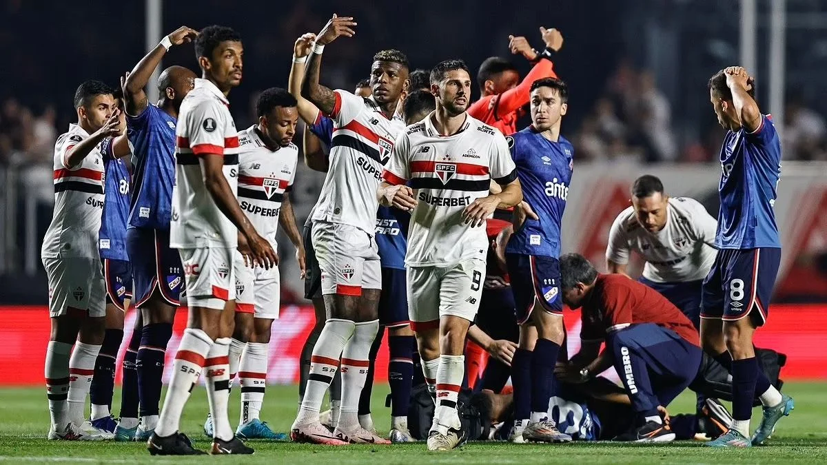 Star Footballer Juan Izquierdo Dies After Collapsing During Match