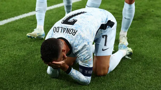 Cristiano Ronaldo Becomes First Player To Reach 900 Career Goals