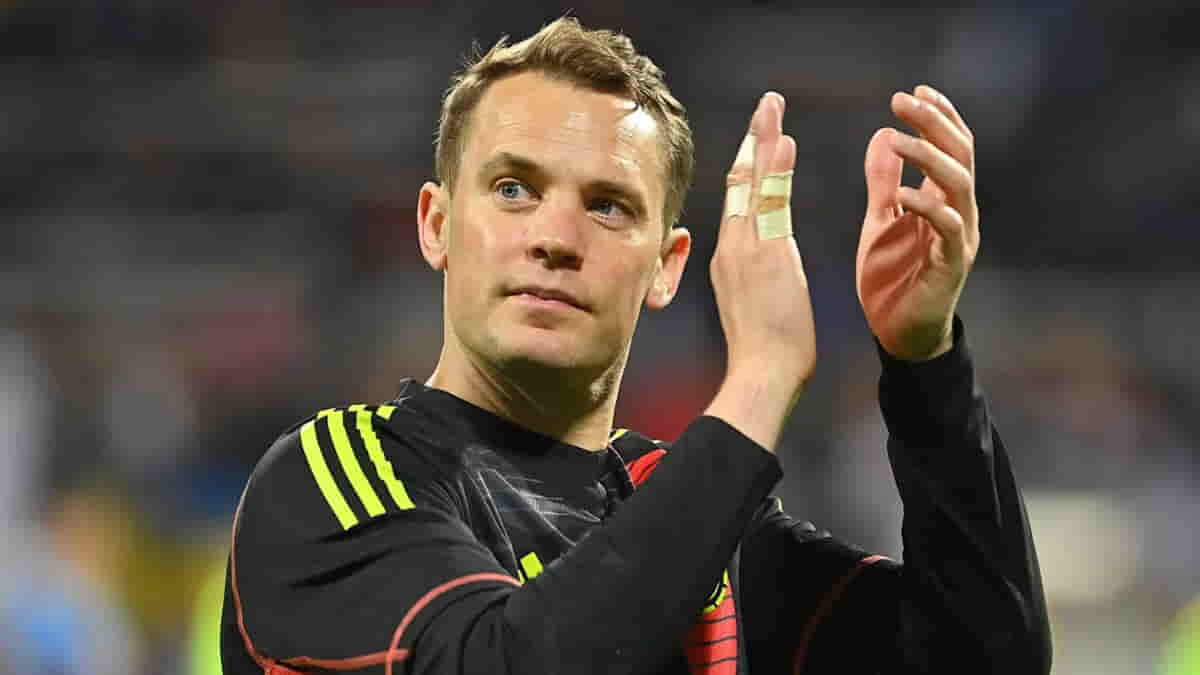 Best goalkeepers in football