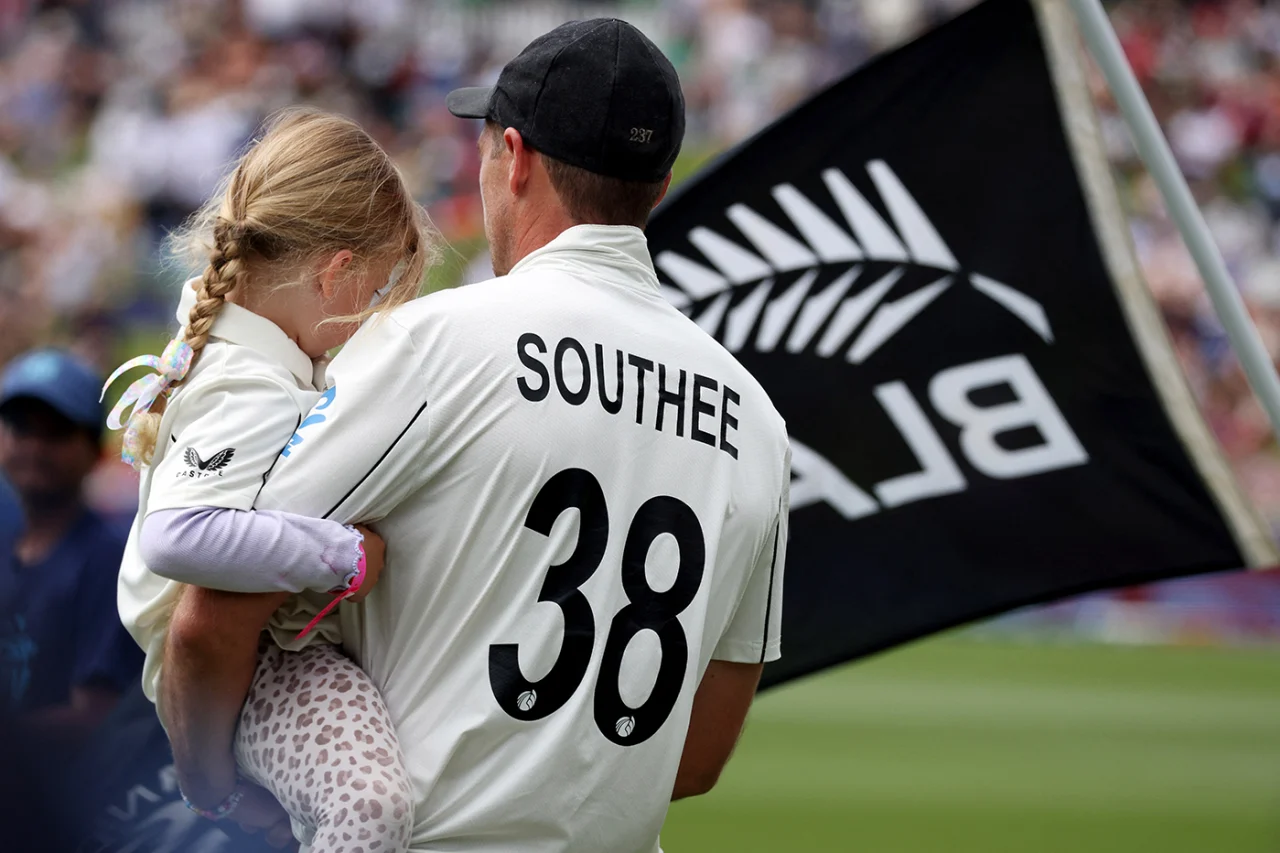 NZ vs ENG: Tim Southee Receives Guard Of Honor