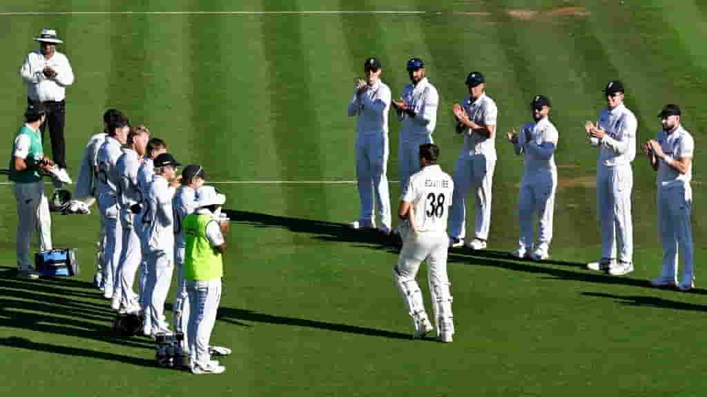 NZ vs ENG: Tim Southee Receives Guard Of Honor