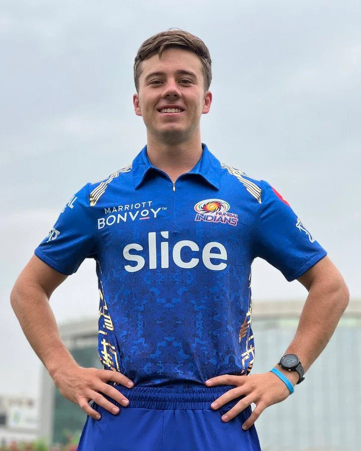 WATCH - "Baby AB" Dewald Brevis Hits It Out Of The Park In SA20 Opener