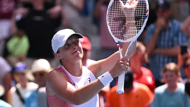 Australian Open 2025: Iga Swiatek Sets 3rd Round Date With Emma Raducanu