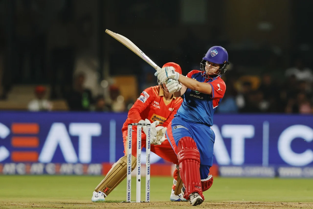 WPL 2025 GG vs DC: Comfortable 6 Wicket Win For DC