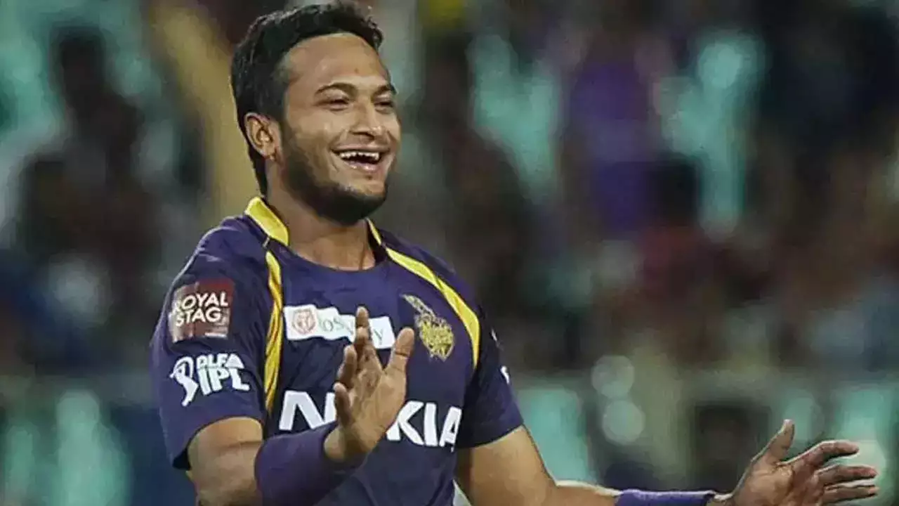 Most Wickets In Powerplay: Top 6 Spinners In IPL History
