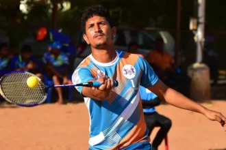 DH Photo Read more at: https://www.deccanherald.com/opinion/pleasant-memories-of-ball-badminton-1104204.html