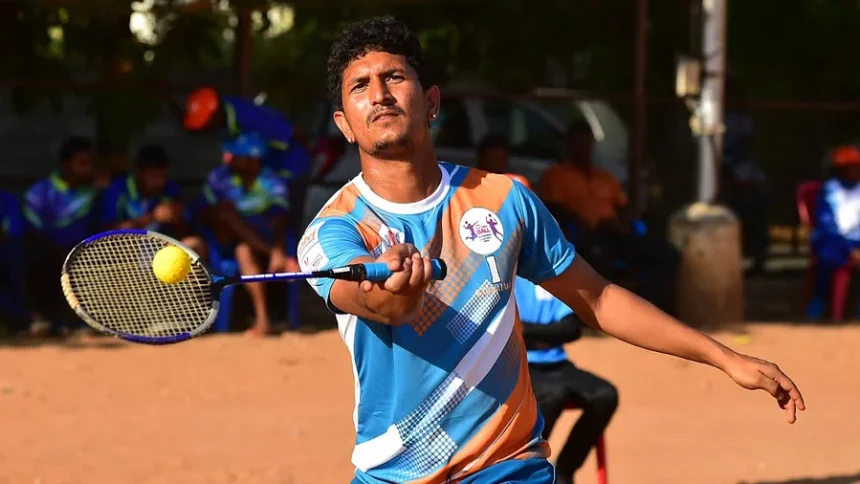 DH Photo Read more at: https://www.deccanherald.com/opinion/pleasant-memories-of-ball-badminton-1104204.html