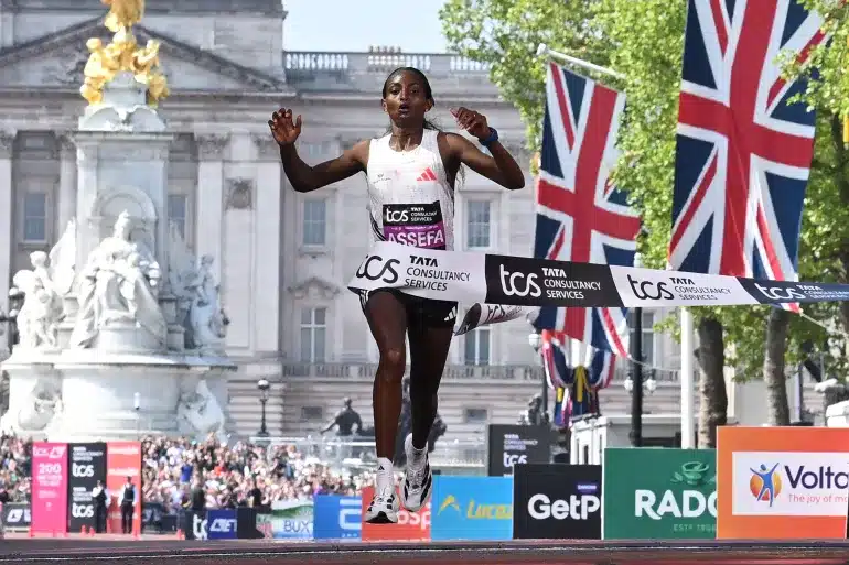 London Marathon 2025: Tigst Assefa Creates New Record, Sabastian Sawe Wins Men's Title; Top 10 Result