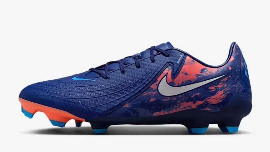 Top 4 Football Boots In The World: From Superfly To Phantom