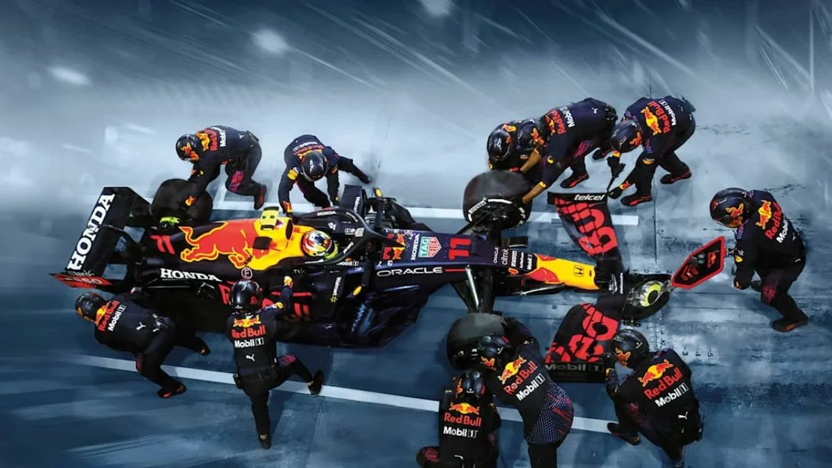 Real Life Luigi: The 4 Fastest Pit Stops In F1