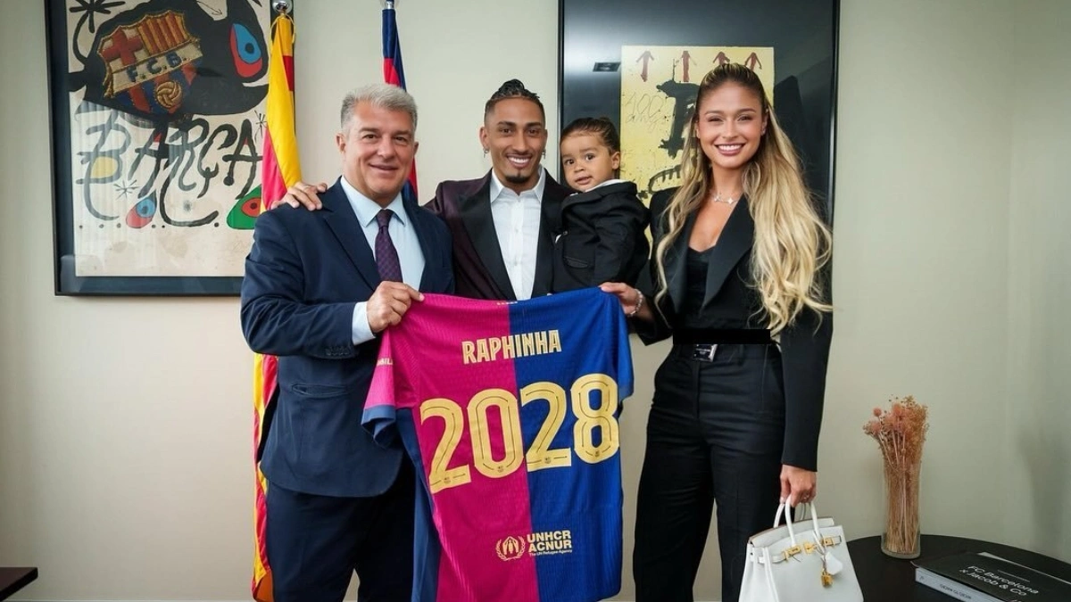 Raphinha Renews His Contract With Barcelona Till 2028