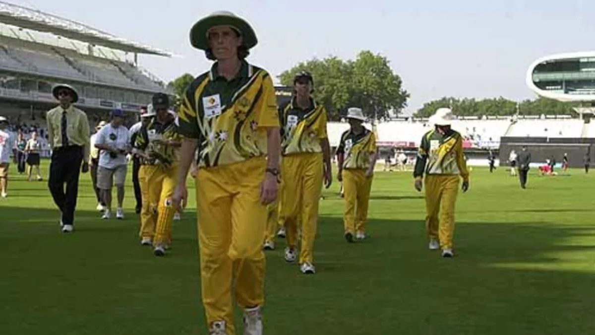 Which Cricketer Scored The First ODI Double Century In 1997?