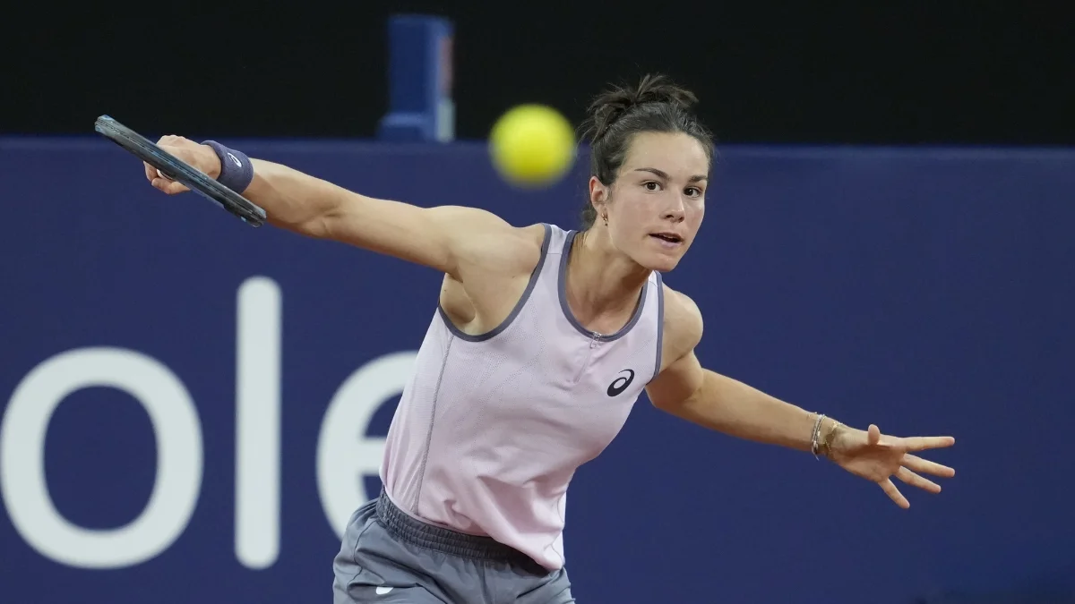 Who Is Lois Boisson? The Wild-Card Entry Who Made It To French Open 2025 Semi-Finals