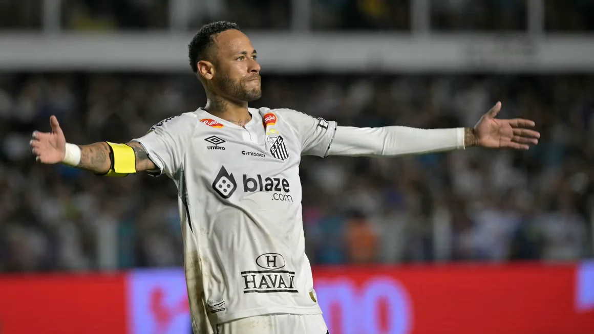 Neymar To Stay In Santos, Says "It Is My Life"