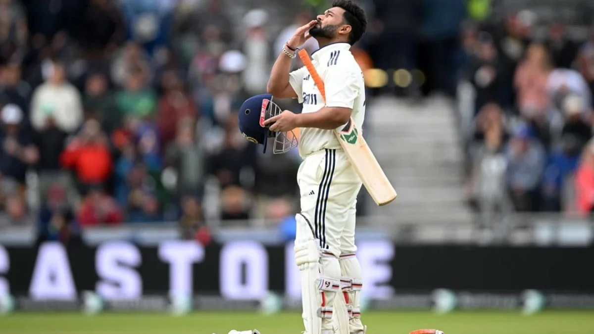 WATCH: Sunil Gavaskar's Somersault Request After Twin Centuries By Rishabh Pant