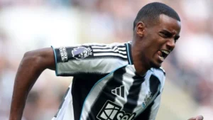 Alexander Isak Wants Out! Liverpool Lurking As Newcastle Panic